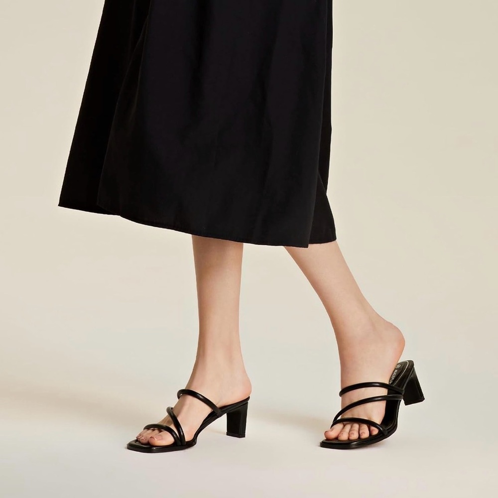 Elegant Black Strappy Heeled Sandals